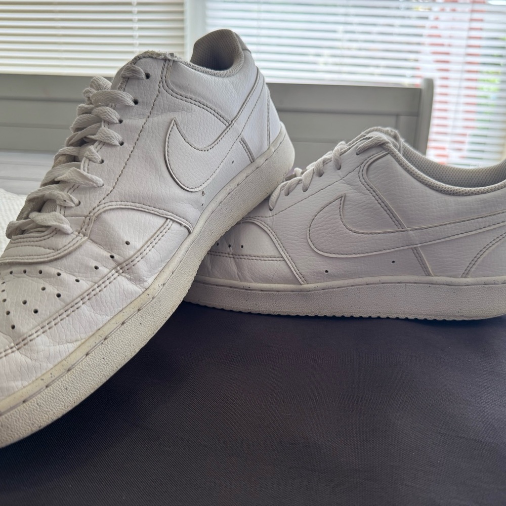 Nike White Sneakers Air Force 1 Low Iconic Design
